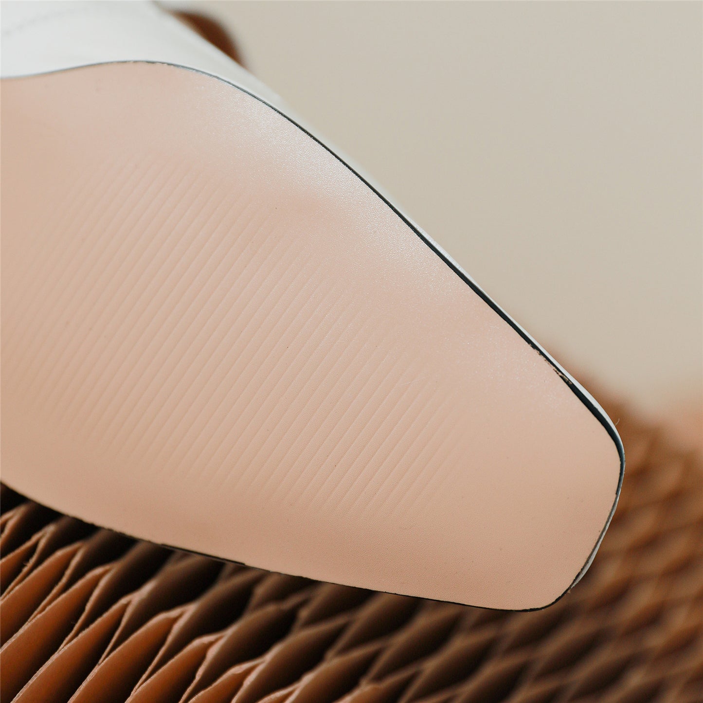 Nine Seven Glossy Patent Leather Women's Handmade Chunky Heel Square Toe Buckle Mary Jane Pumps