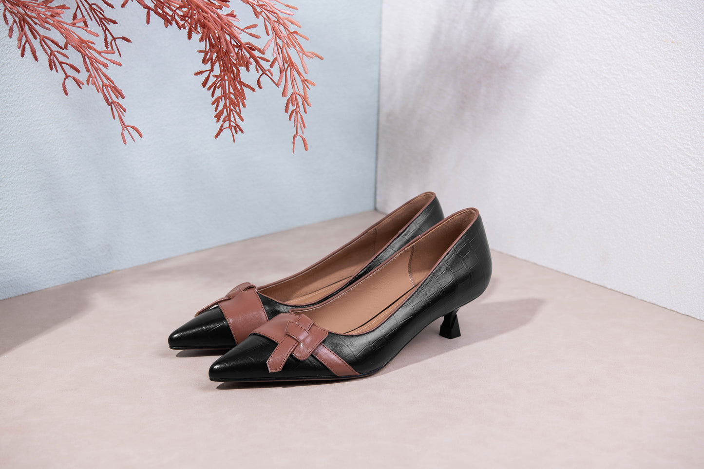 Nine Seven Pointed Toe Handmade Woven Decor Genuine Leather Kitten Heels Women's Pumps Shoes