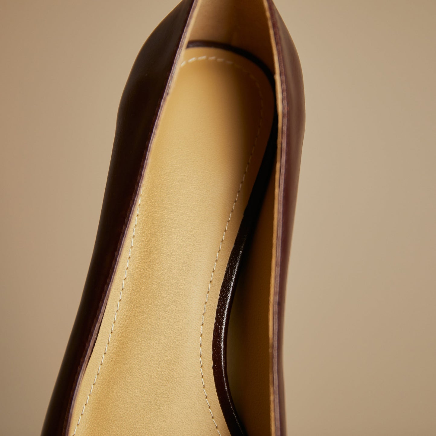 Nine Seven Handmade Genuine Leather Women's Closed Pointed Toe Mid Kitten Heel Vintage Pump Shoes with Buckle Decor