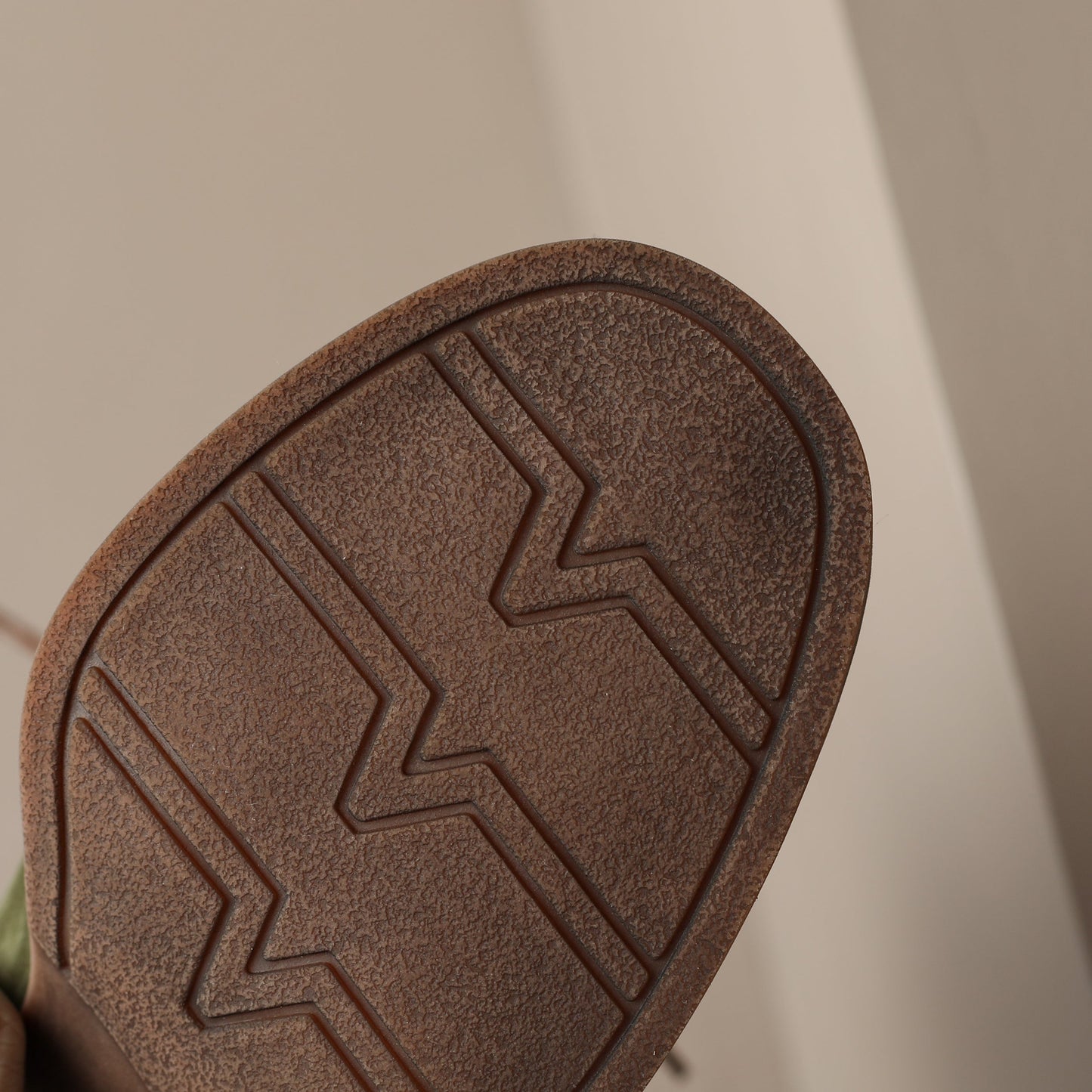 Nine Seven Handmade Women's Suede Leather Front Lace Up Round Toe Mid Chunky Heel Charming Ankle Boots