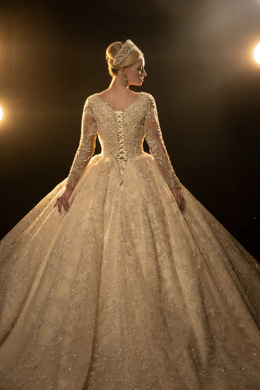 Nine Seven Long Sleeves  Sparkly Sequin Lace Appliques Square Neck Bridal Ball Grown Wedding Dress Customization