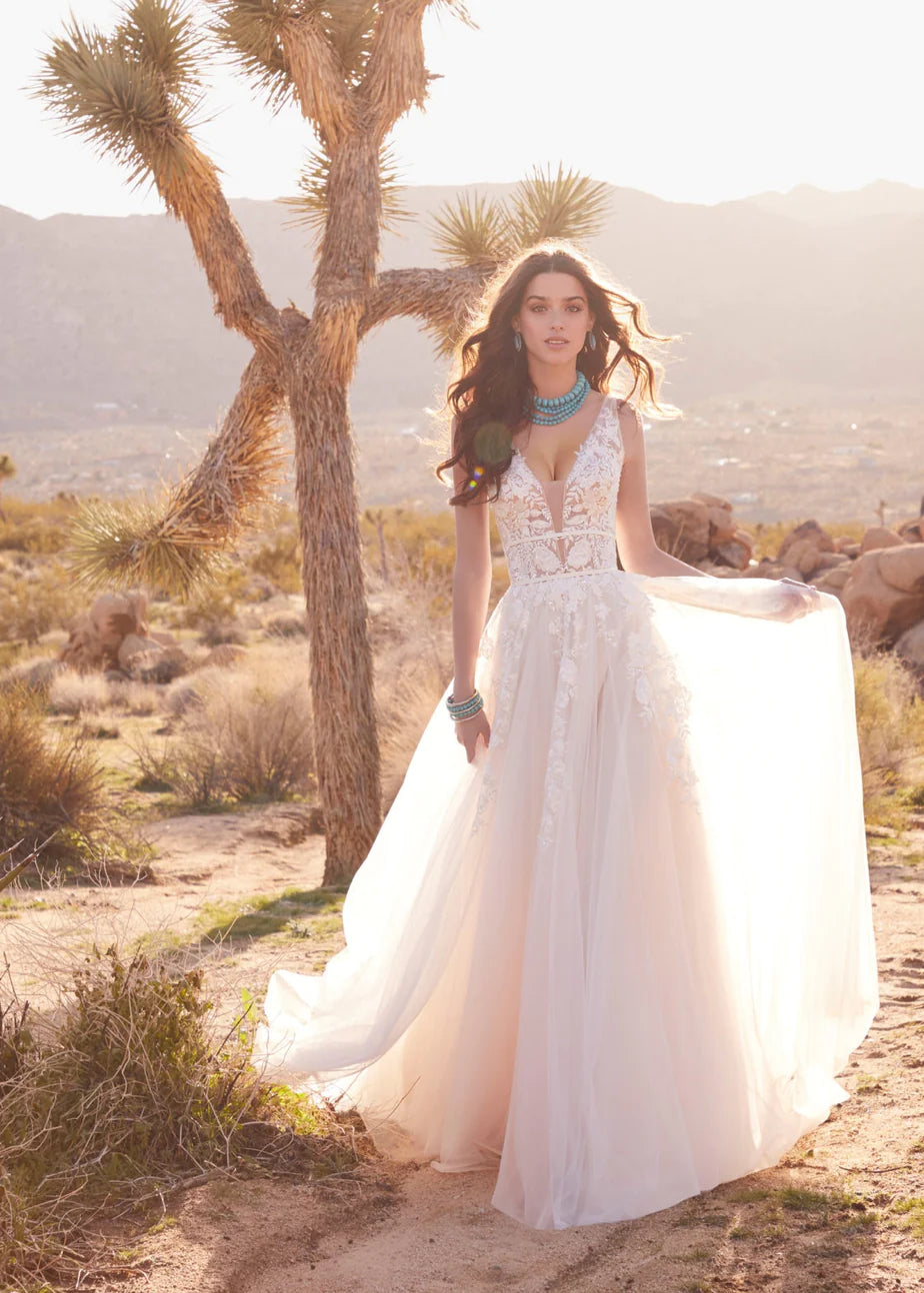 Nine Seven Plug V-Neck Floral Appliques Low V Back A-Line Wedding Dress Customization