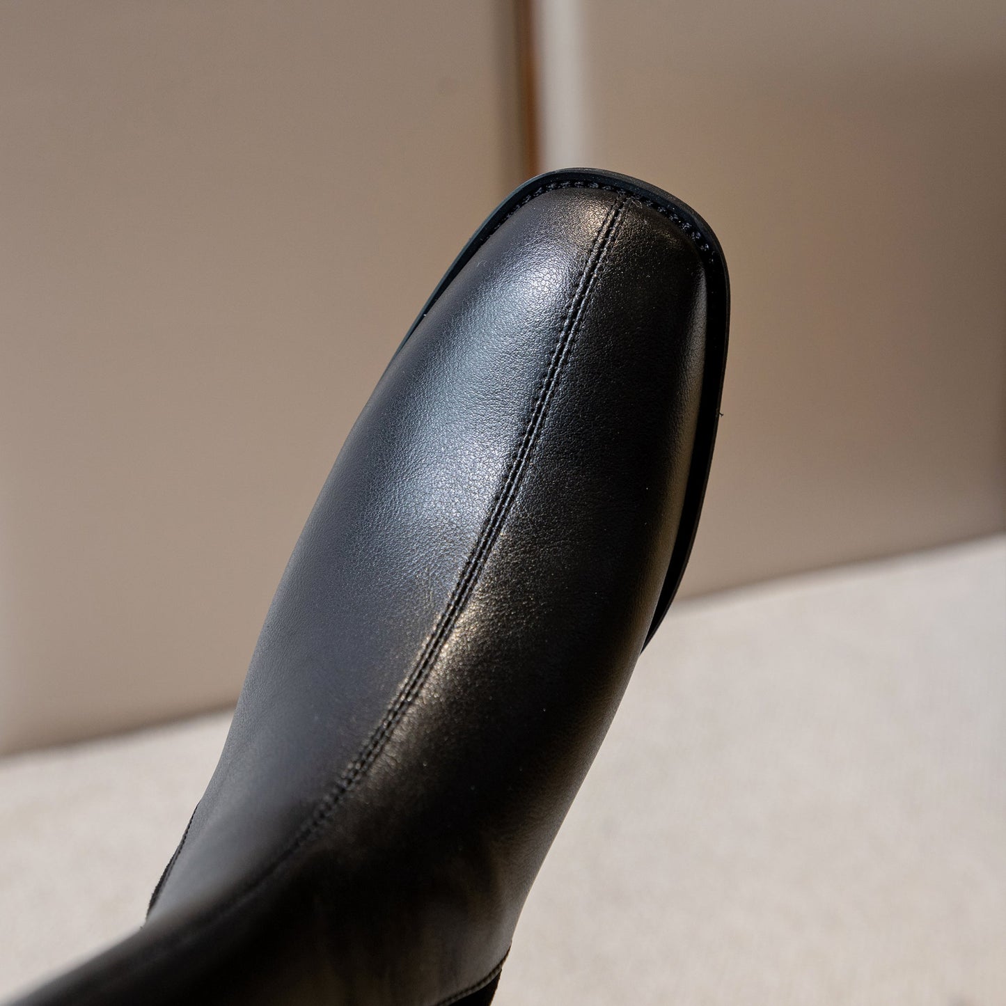 Nine Seven Women's Handmade Genuine Leather Round Toe Comfortable Low Chunky Heel Back Zip Up Knee High Riding Boots