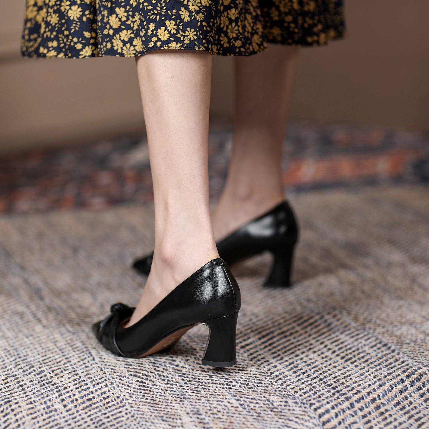 Nine Seven Women's Genuine Leather Pointed Toe Handmade Knot Décor Mid Chunky Heels Elegant Pumps Shoes