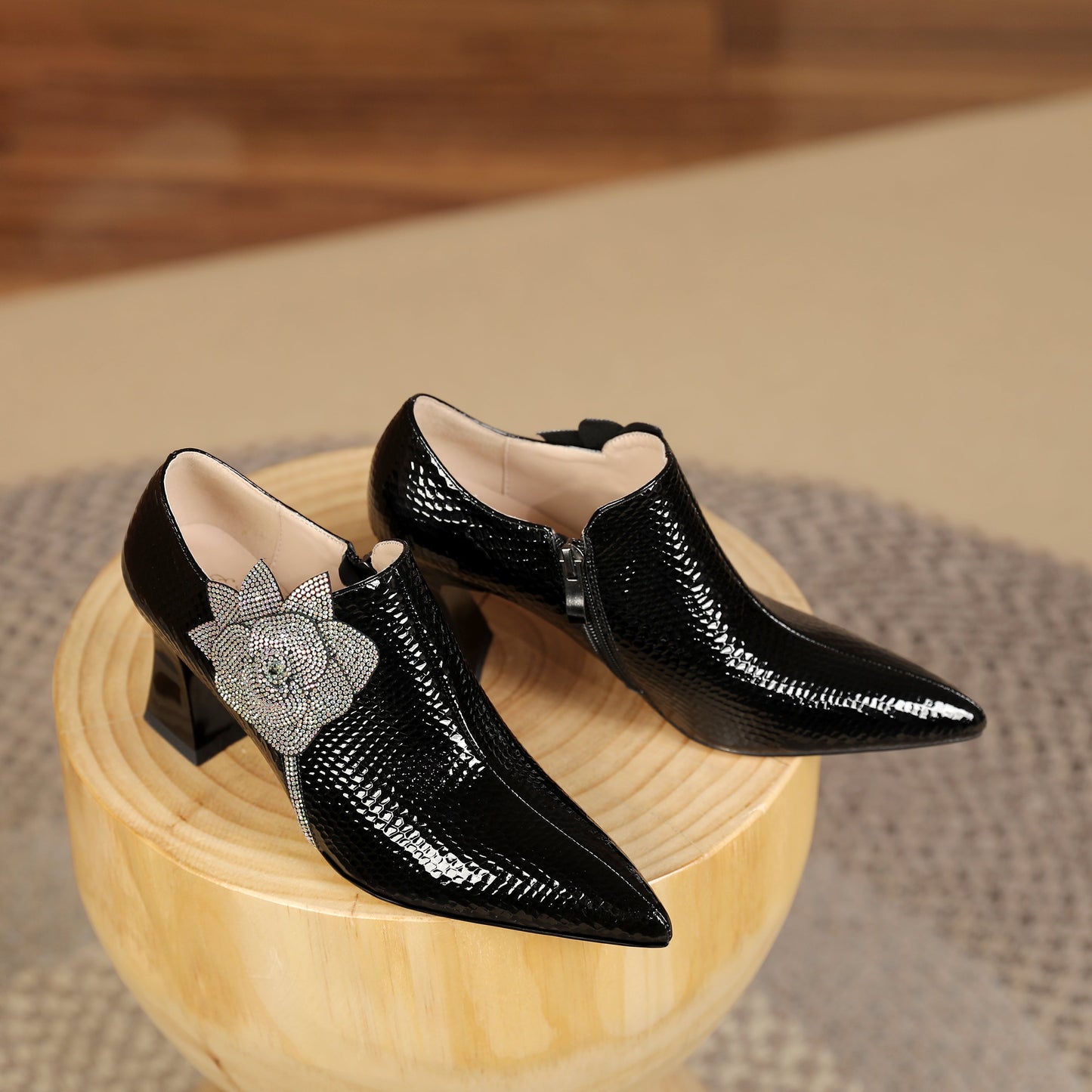 Nine Seven Women's Pointed Toe Patent Leather Handmade Flower Décor Side Zip Up Mid Chunky Heels Pumps Shoes