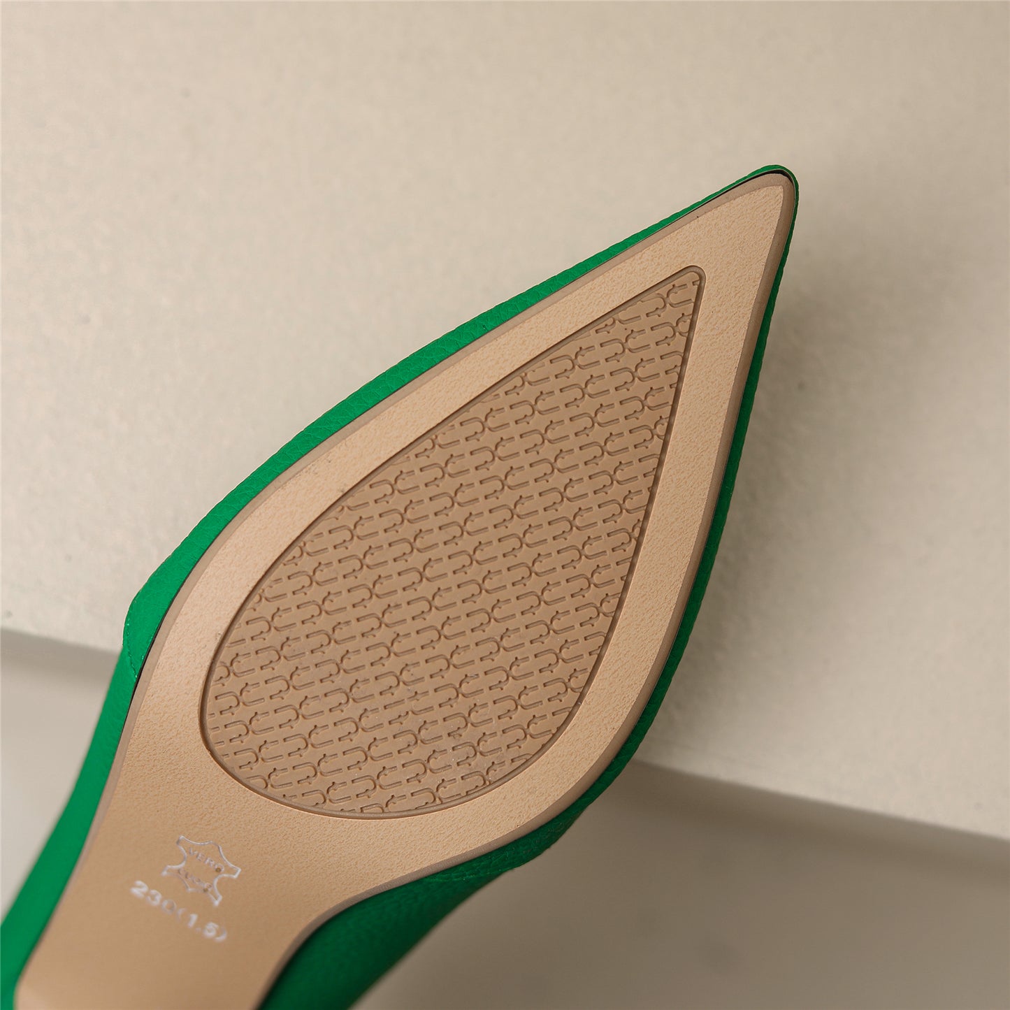 Nine Seven Genuine Leather Women's Handmade Pointy Toe Kitten Heel Slip On Loafer Pumps