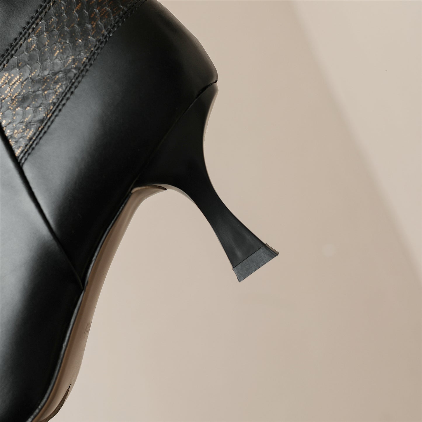 Nine Seven Handmade Women's Genuine Leather Patchwork Snakeskin Pointed Toe Back Zip Up Mid Kitten Heel Ankle Boots