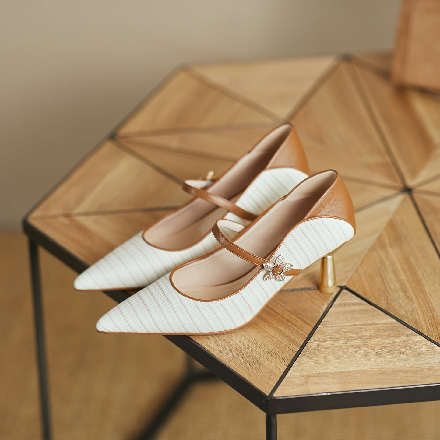 Nine Seven Women's Genuine Letaher Handmade Assorted Colors Pointed Toe Mid Heels Pumps Shoes with Floral Buckle