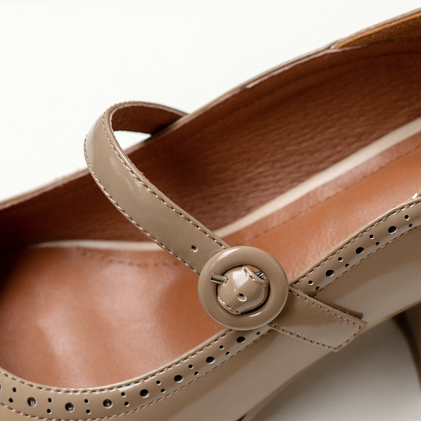 Nine Seven Glossy Genuine Leather Women's Handmade Round Toe Mid Block Heel Buckle Cute Mar Jane Pump Shoes