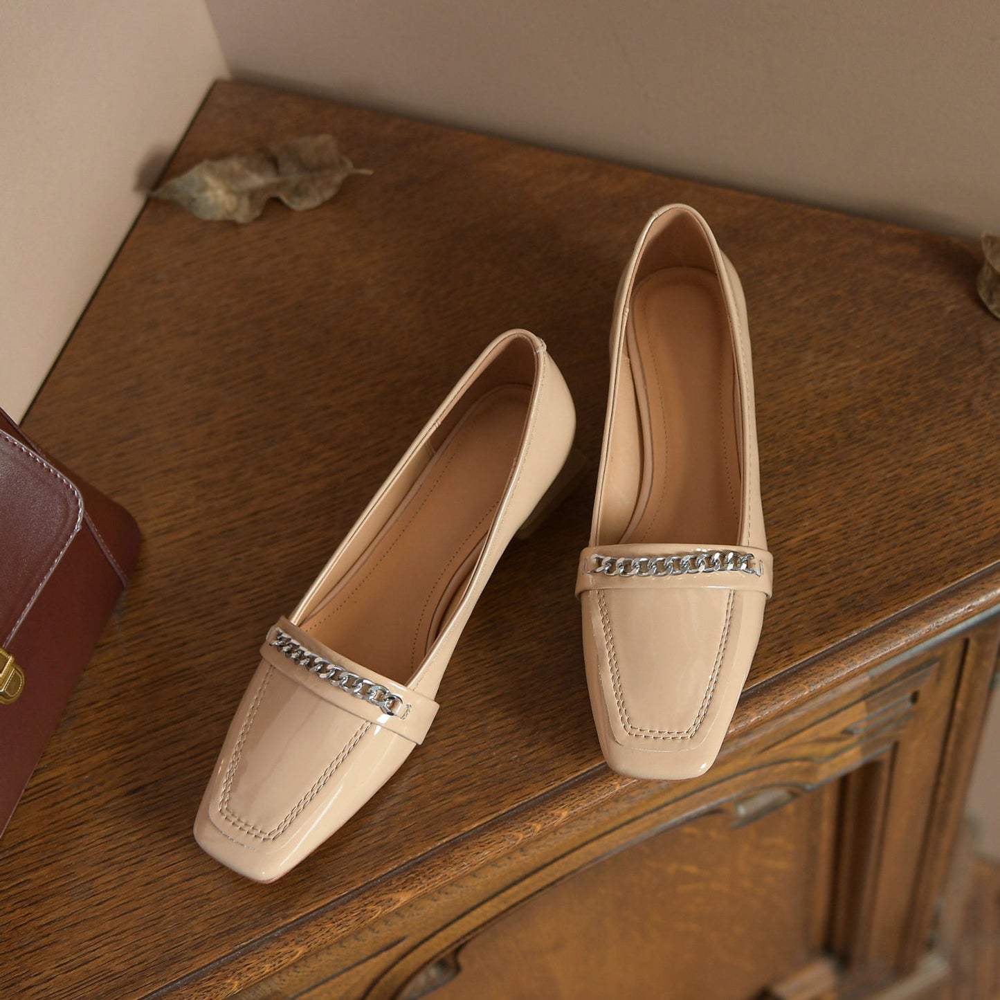 Nine Seven Women's Glossy Patent Leather Handmade Classic Square Toe Block Heel Comfortable Casual Pumps with Chain Decor