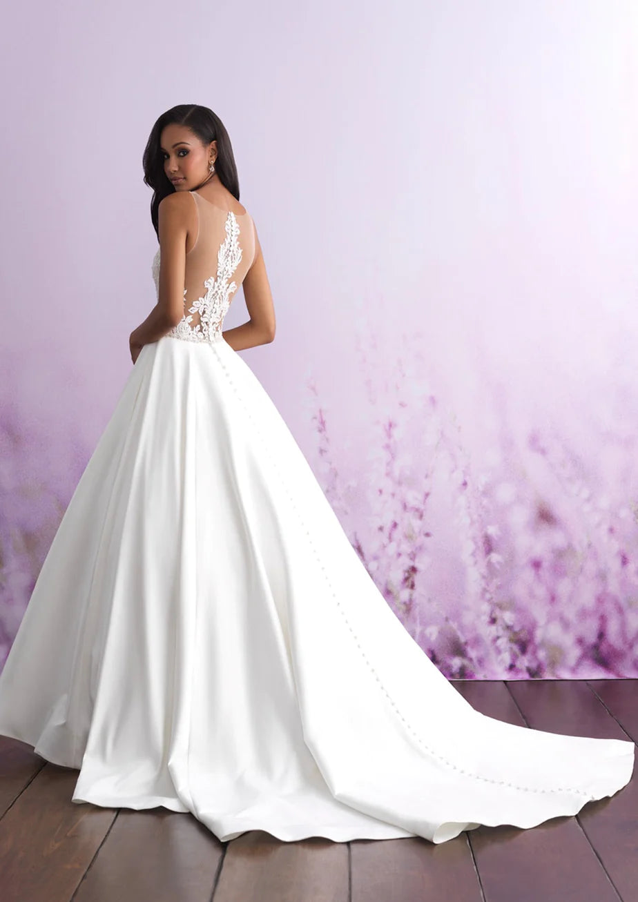 Nine Seven Plug V-Neck Pearls Lace Appliques Buttons A-Line Sleeveless Wedding Dress Customization