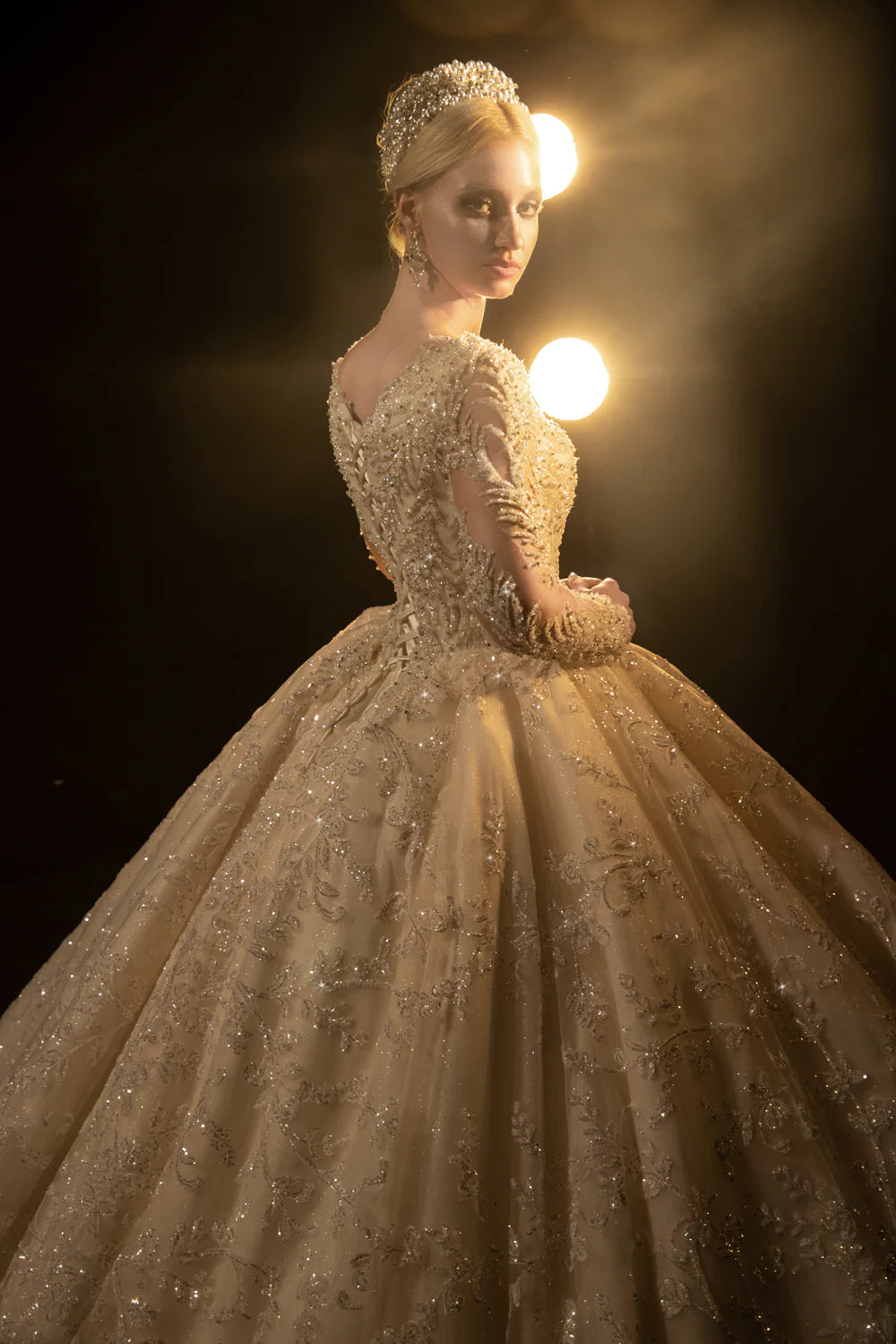 Nine Seven Long Sleeves  Sparkly Sequin Lace Appliques Square Neck Bridal Ball Grown Wedding Dress Customization