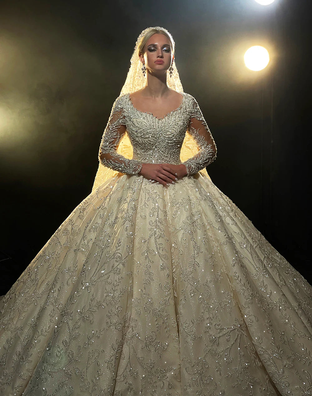 Nine Seven Long Sleeves  Sparkly Sequin Lace Appliques Square Neck Bridal Ball Grown Wedding Dress Customization