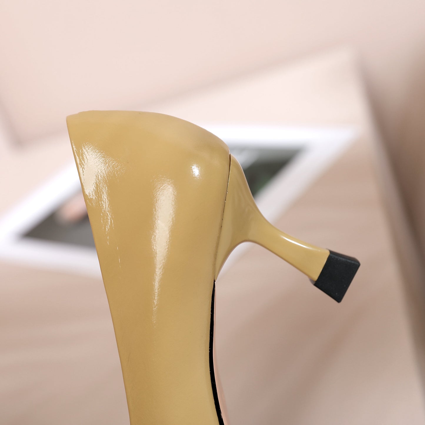 Nine Seven Women's Pointed Toe Handmade Chain Décor Patent Leather Stiletto Mid Heels Stylish Pumps Shoes