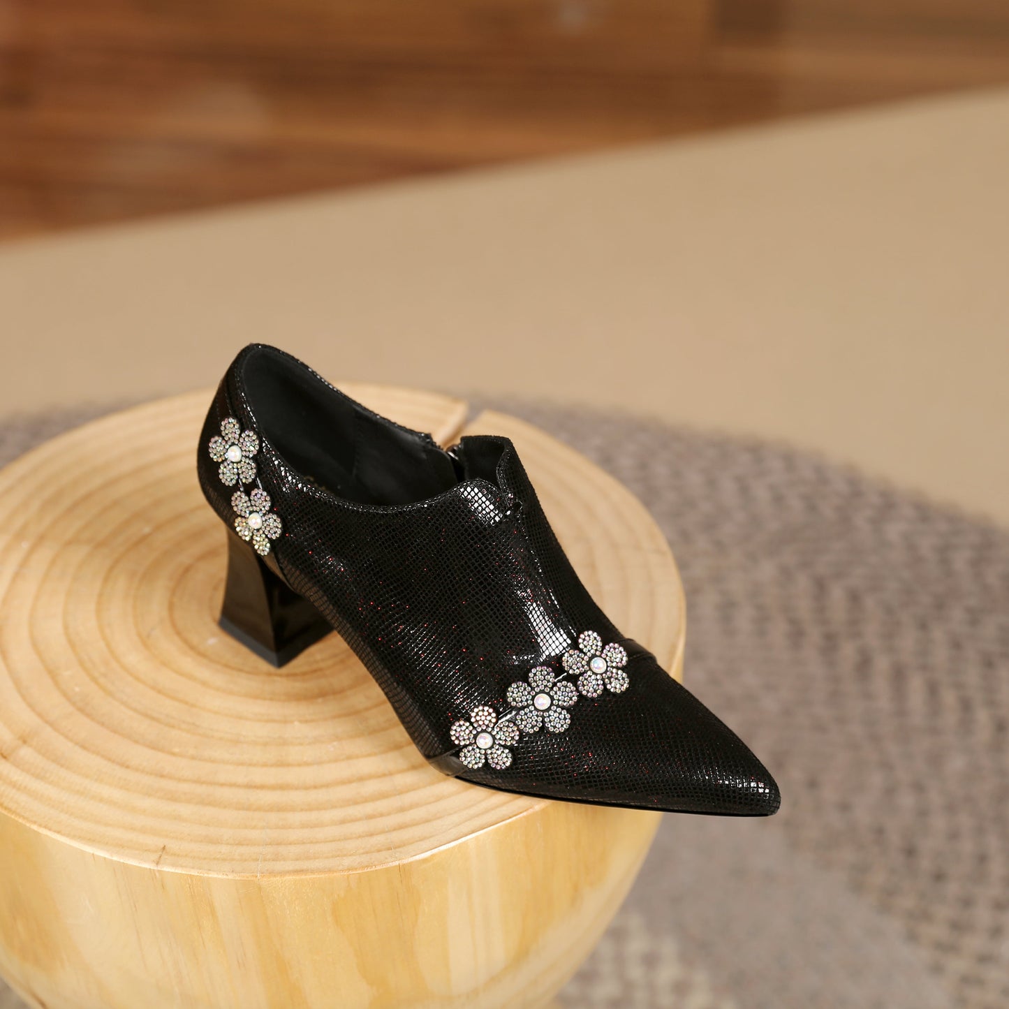 Nine Seven Women's Pointed Toe Genuine Leather Handmade Flower Décor Side Zip Up Mid Chunky Heels Shoes