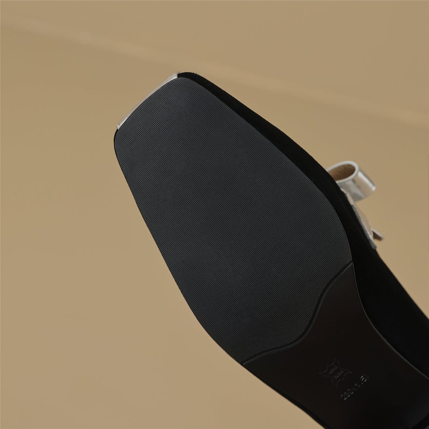 Nine Seven Handmade Women's Leather Slip On Square Toe Bowtie Chunky Heel Flats Shoes