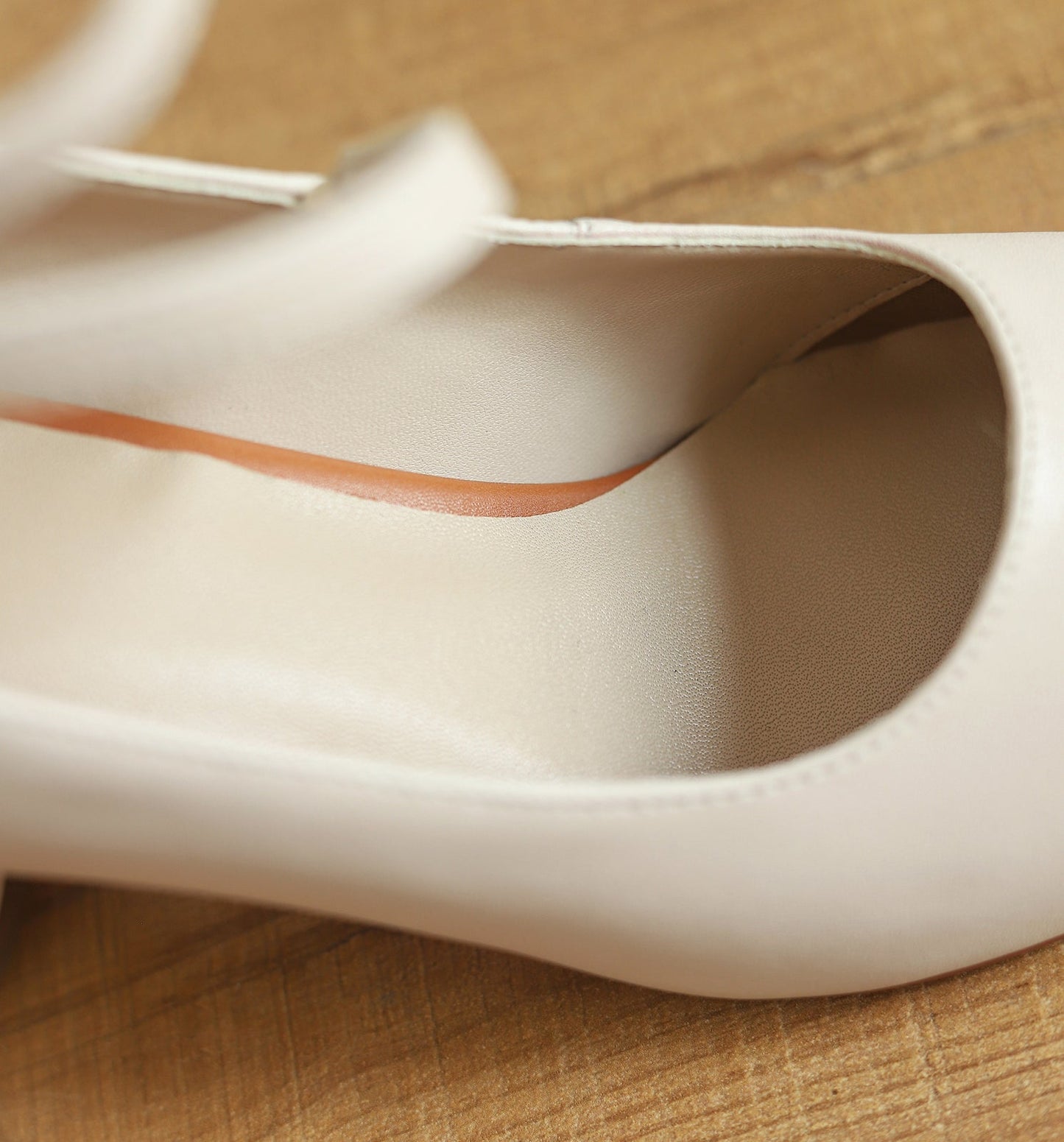 Nine Seven Handmade Women's Elegant Genuine Leather Décor Flower Ankle Strap Round Toe High Block Heel Pumps Shoes