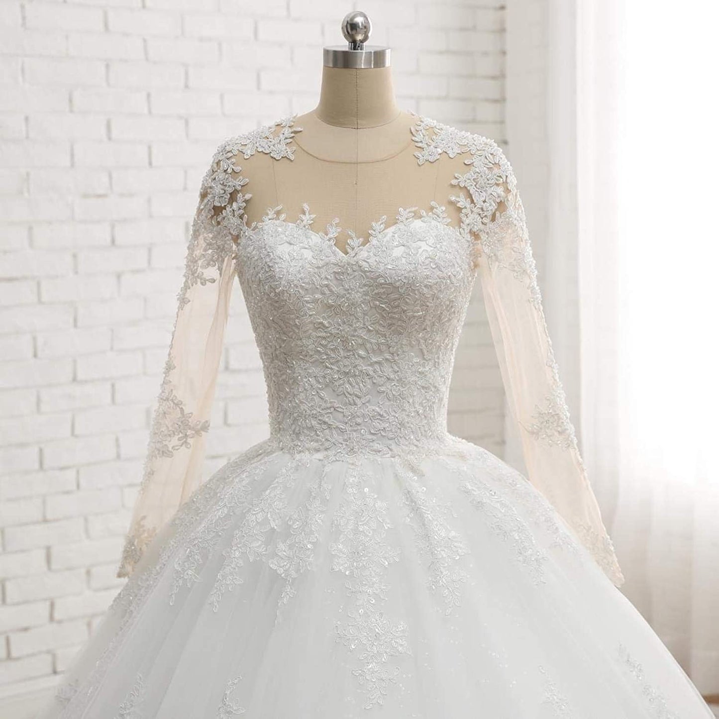 Nine Seven Appliques Lace Long Sleeves Ball Grown Princess Wedding Dress